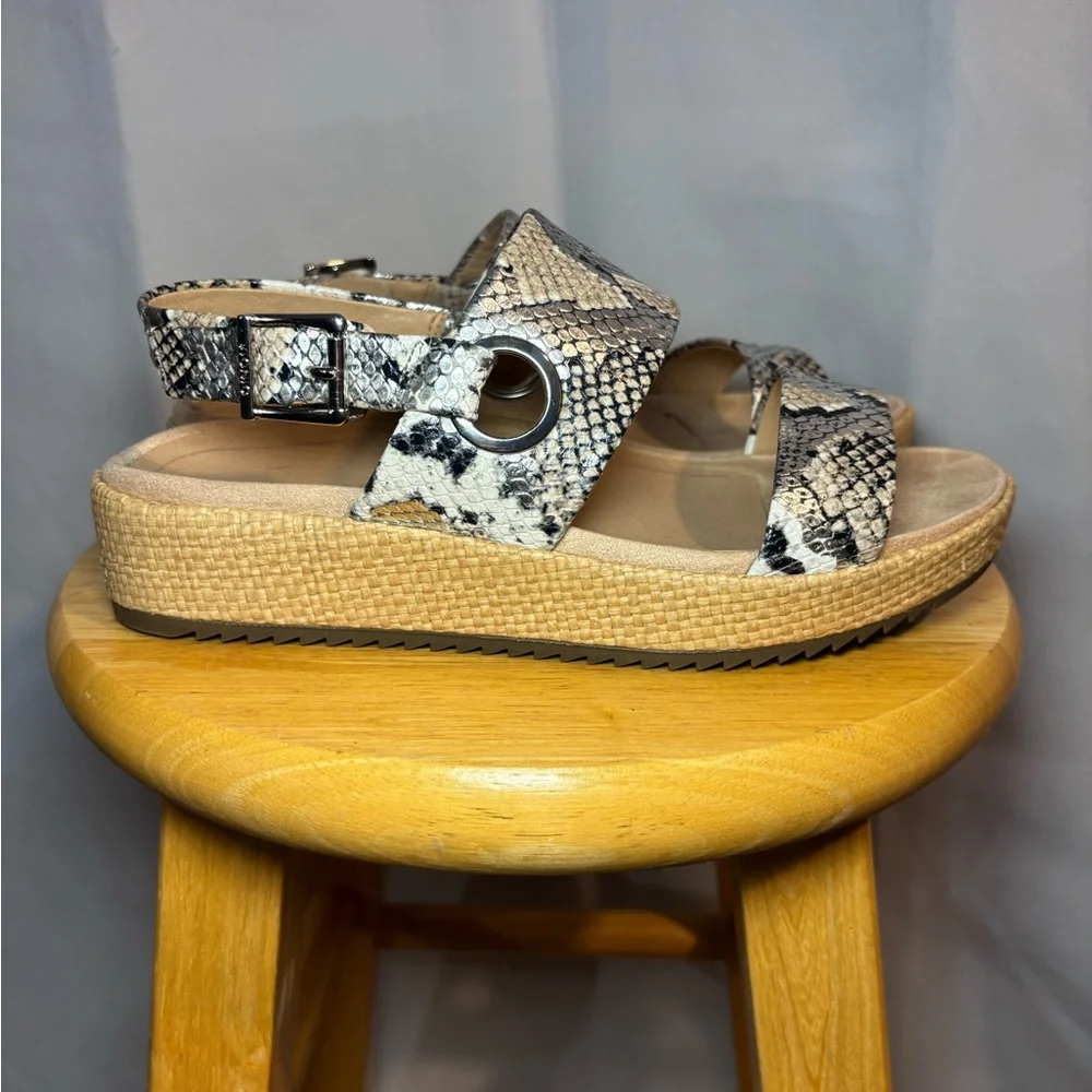 Vionic Louise Snake Print Sandals Women’s 7.5 Comfort Platform Adjustable Strap - Picture 6 of 7